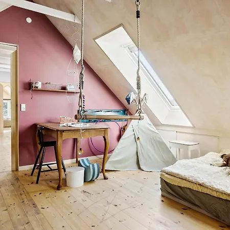 4 Bedroom Beautiful In 度假居 克内贝尔