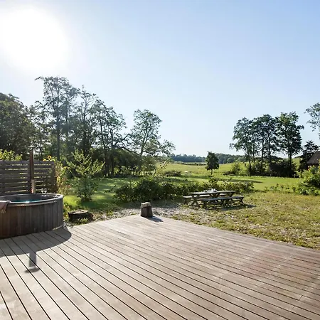 4 Bedroom Beautiful In *