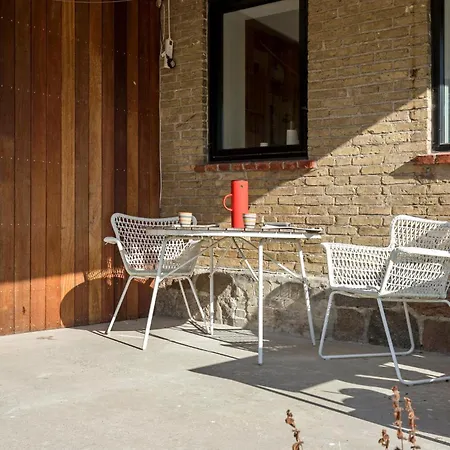 4 Bedroom Beautiful In 克内贝尔