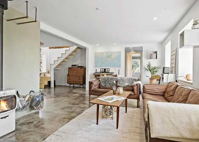 4 Bedroom Beautiful In